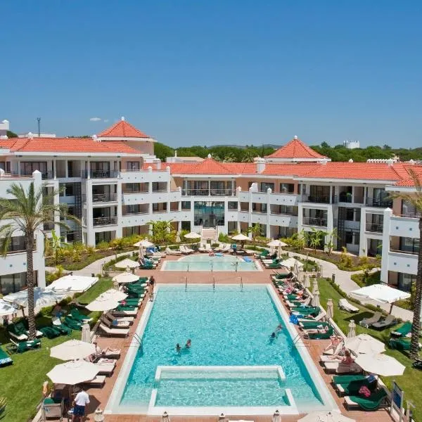 伊斯卡斯卡托斯高尔夫度假及水疗酒店，位于阿尔曼萨的酒店
