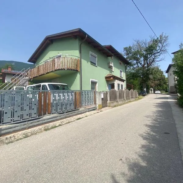 Apartment GREEN HOUSE，位于Šempas的酒店