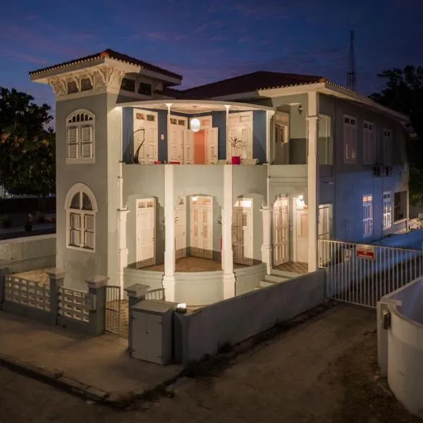 Villa Amalie & Villa Curiel，位于Blue Bay的酒店