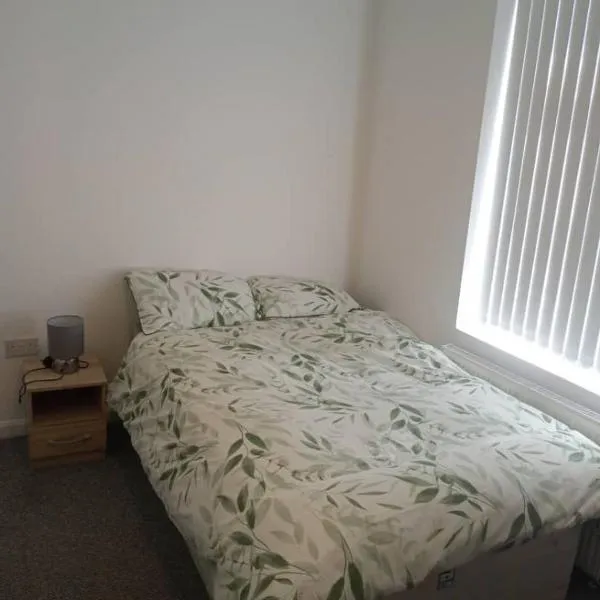 Double-bed H4 close to Burnley city centre，位于伯恩利的酒店