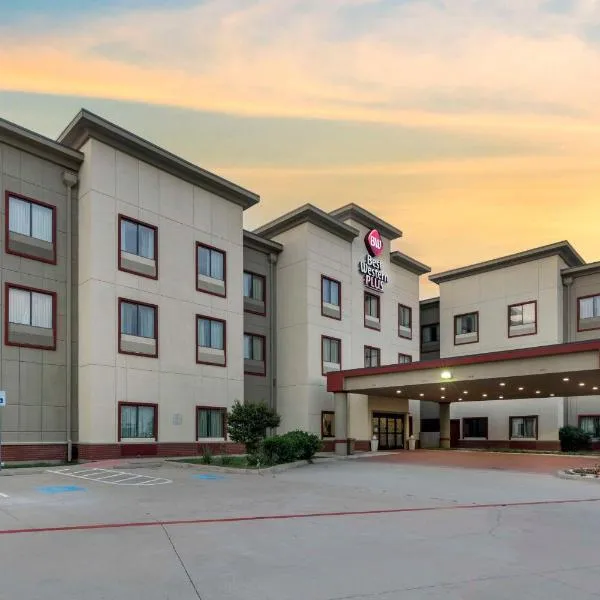 Best Western Plus Texoma Hotel & Suites，位于Pottsboro的酒店