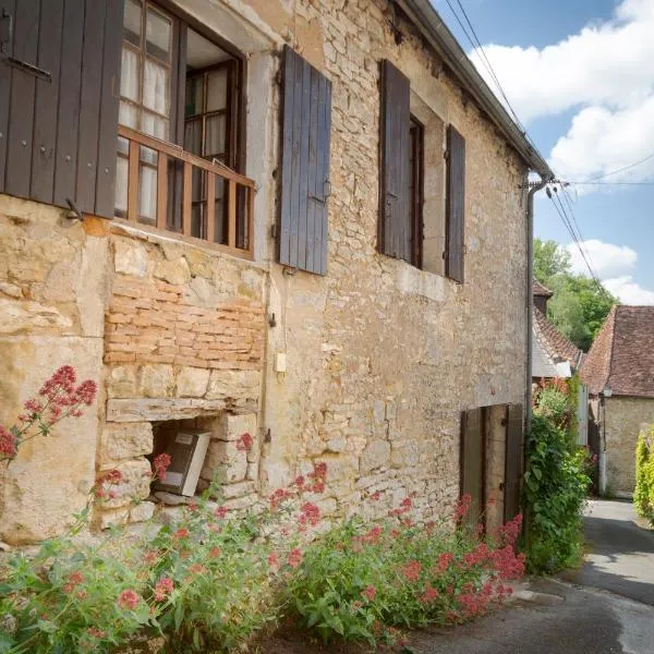 La Petite Maison du Périgord，位于Tourtoirac的酒店