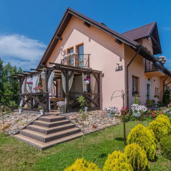 Bursztynek Pokoje Gościnne Jantar,位于詹塔尔的酒店
