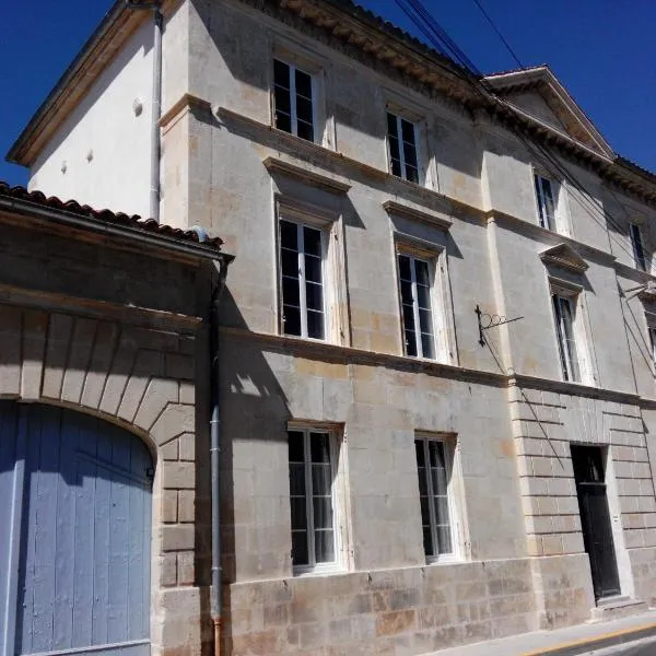 Chambres d'hôtes -- Le Clos de Gémozac，位于Saint-Quantin-de-Rancanne的酒店