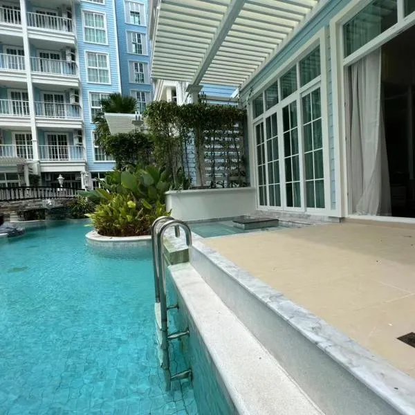 Grand Florida Holiday Home，位于纳仲天的酒店