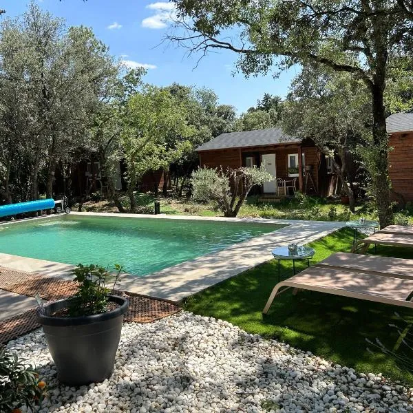 Casa Rural de Rafael Cabañas de Madera，位于Venturada的酒店