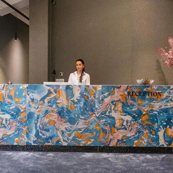 Nam Hotel，位于普里兹伦的酒店