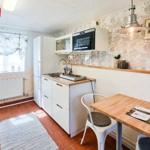 2 Bedroom Cozy Apartment In Järle，位于Järle的酒店