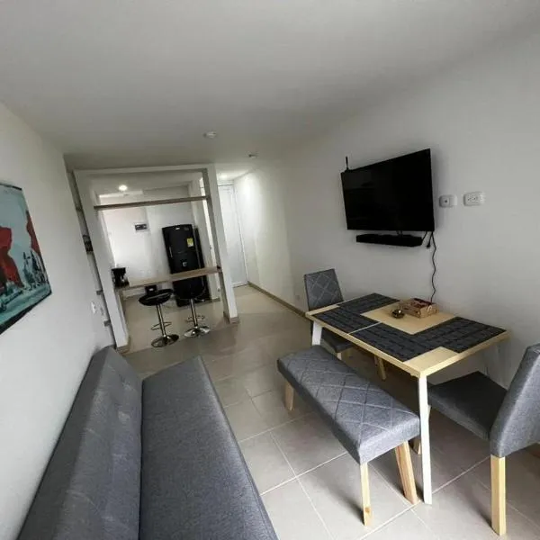 Hermoso apartamento la Francia 3 habitaciones，位于马尼萨莱斯的酒店