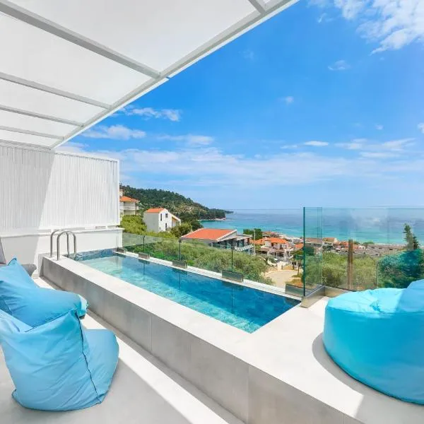 Mythodea Prive Luxury Suites，位于克里斯阿穆迪亚的酒店