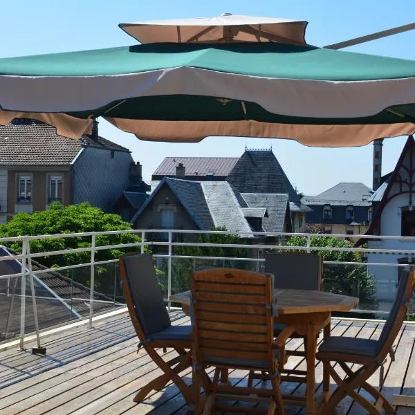 Appartement-terrasse parking privé Meublé de Tourisme 4 étoiles，位于贝尔福的酒店