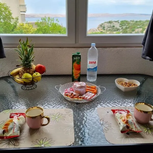 Apartmani 'Cvit'，位于卡尔卢巴格的酒店