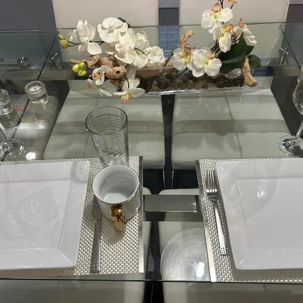 Jahsavvy's Nest，位于汉密尔顿的酒店