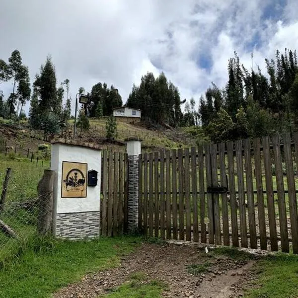 Cabaña en la montaña de 3 Habitaciones，位于Sutatausa的酒店