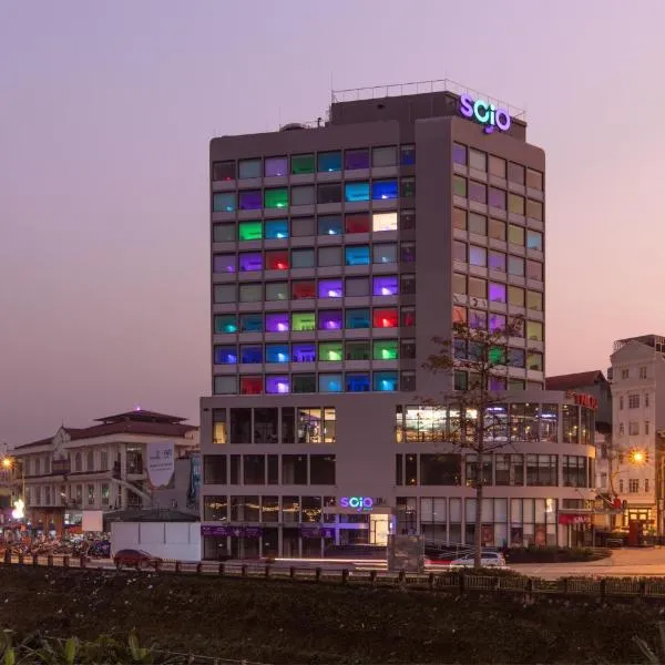 SOJO Hotel Lao Cai，位于Pho Mới的酒店