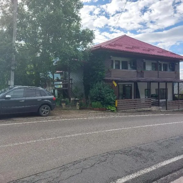 蒙大拿旅游酒店，位于Muşceluşa的酒店