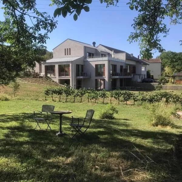 Scheier (Ferienwohnungen)，位于佩尔的酒店