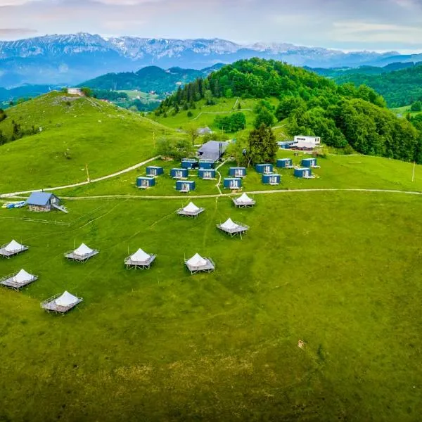 Ursa Mica Glamping Resort，位于丰达塔的酒店