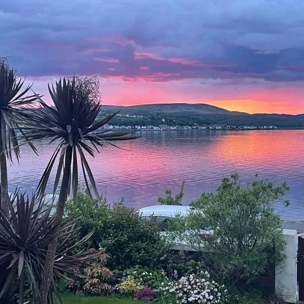 Bayside - Breathtaking views of the Clyde，位于Lochhead的酒店