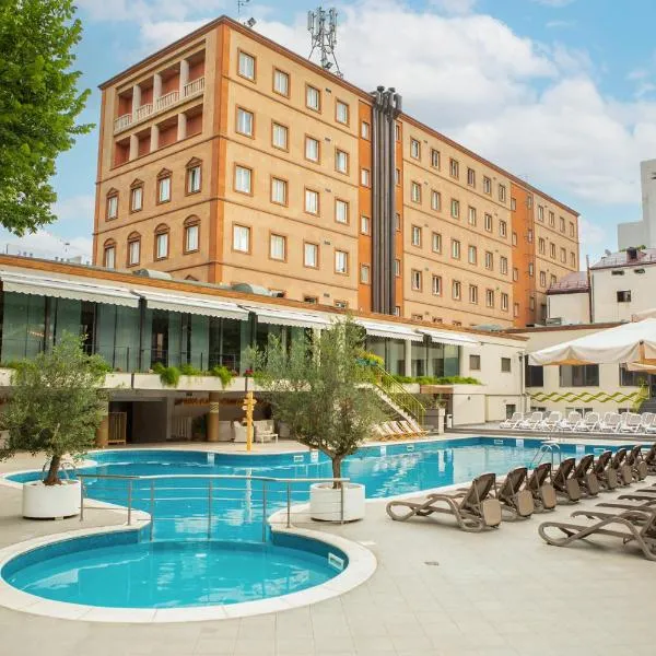 Best Western Plus Congress Hotel Yerevan，位于Nor Aresh的酒店