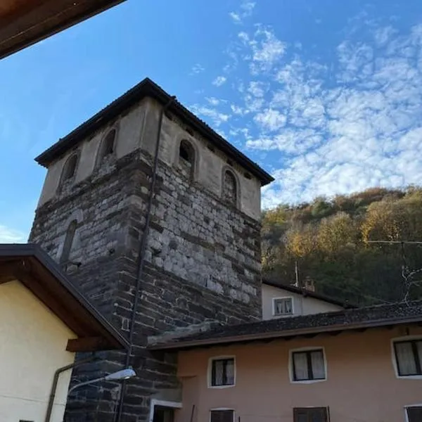 Casa vacanze la torre，位于Malonno的酒店