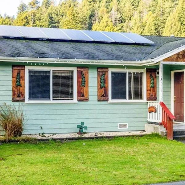 Elk Meadow Cabins 13A Bears Den Suite，位于Orick的酒店