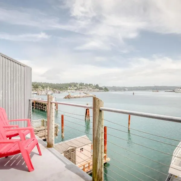 Surfer Dude - Anchor Pier Lodge，位于新港的酒店