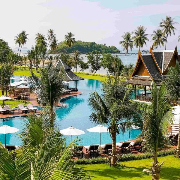 Sofitel Krabi Phokeethra Golf and Spa Resort，位于功孟海滩的酒店