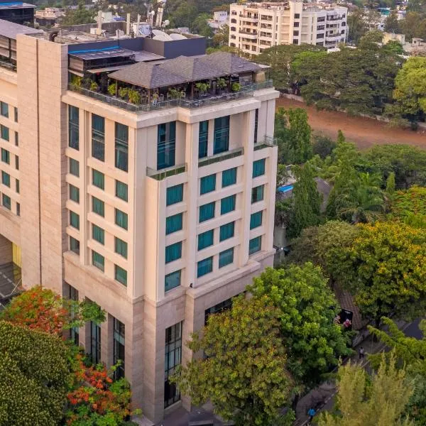 O Hotel Pune，位于Mundhva的酒店