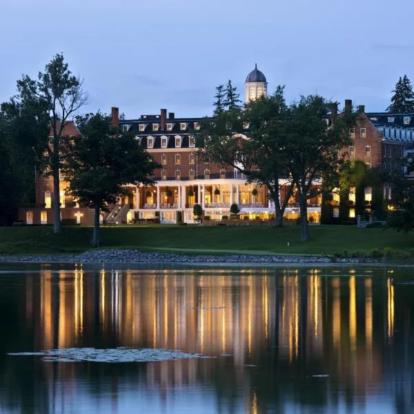 The Otesaga Resort Hotel，位于Richfield Springs的酒店