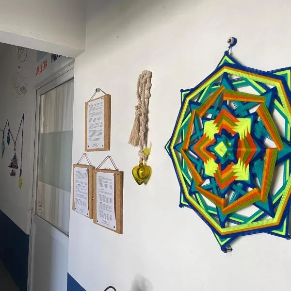 Vive Alegria Hostel，位于巴亚尔塔港的酒店