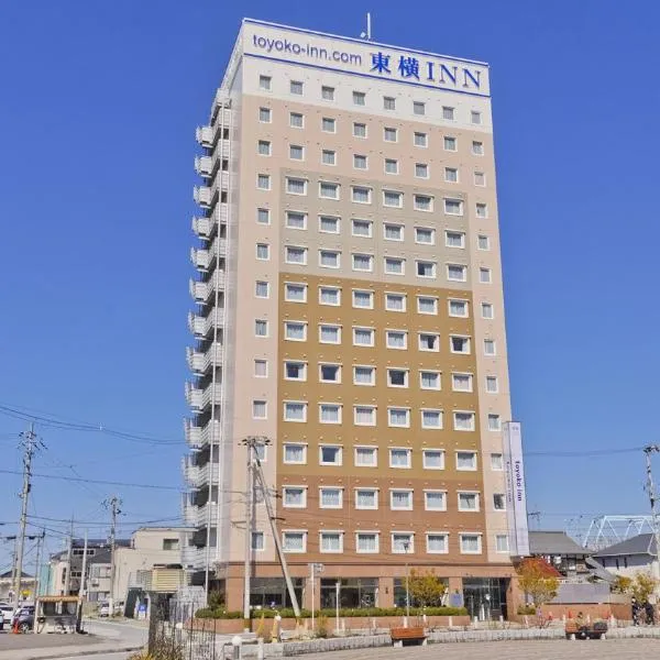 Toyoko Inn Maibara eki Shinkansen Nishi guchi，位于Takamiya的酒店