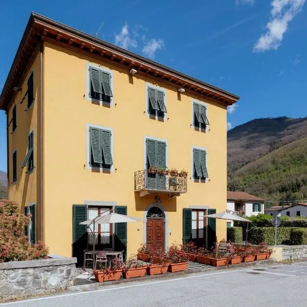 Lucca Franco's Villa，位于Santa Maria Albiano的酒店