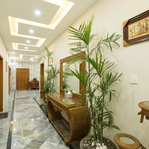 Midways Guest House and Hotels，位于Dhok Sandemār的酒店