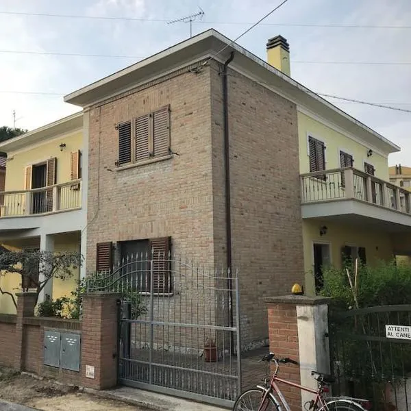Villa Parisi, Fano, Marche, Italian Villa，位于法诺的酒店
