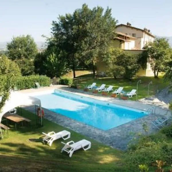 Rustic Holiday Home in Citt di Castello with Swimming Pool，位于卡斯泰洛城的酒店