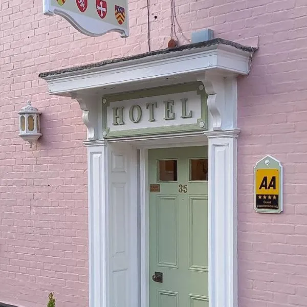 The Abbey Hotel & Apartments，位于Brockley Green的酒店