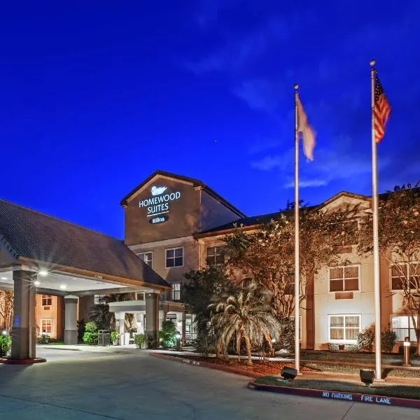 布朗斯维尔希尔顿惠庭套房酒店，位于Los Fresnos的酒店