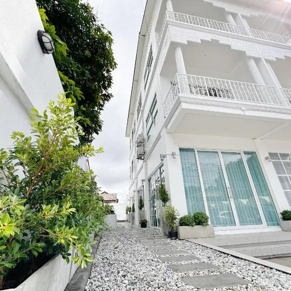 The White House Rachamankha เดอะ ไวท์เฮ้าส์ ราชมรรคา，位于清迈的酒店