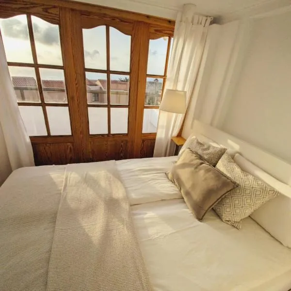 ISTMO - Quiet, Cosy Apartment with Panorama Sunset，位于拉帕拉德的酒店