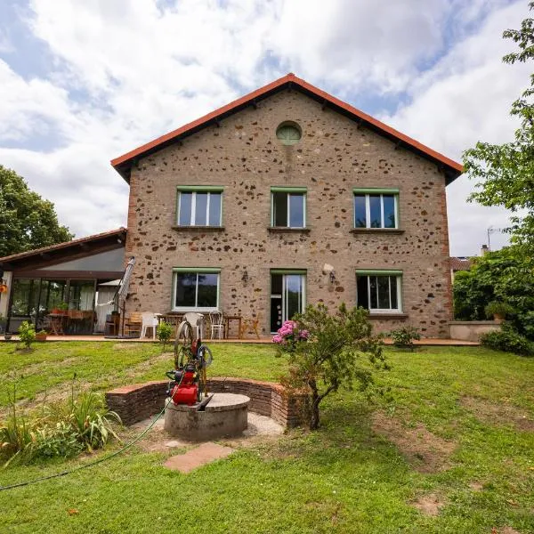 Chambres et table d'hôtes Le Pontet，位于Arthès的酒店