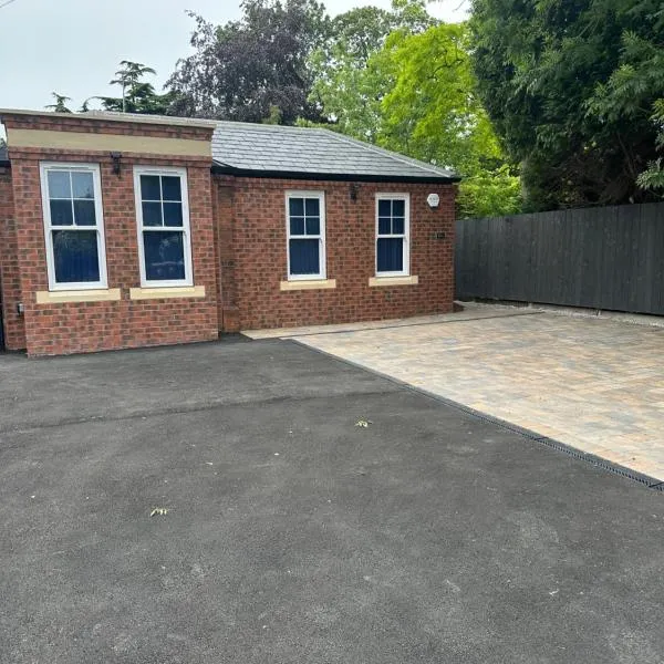 Newland Park Bungalow Near Hull Uni Free Parking Free Wi-Fi，位于赫尔的酒店