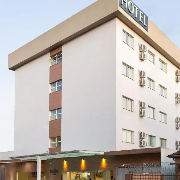 Hotel Dom Rafael Premium，位于圣玛丽亚的酒店