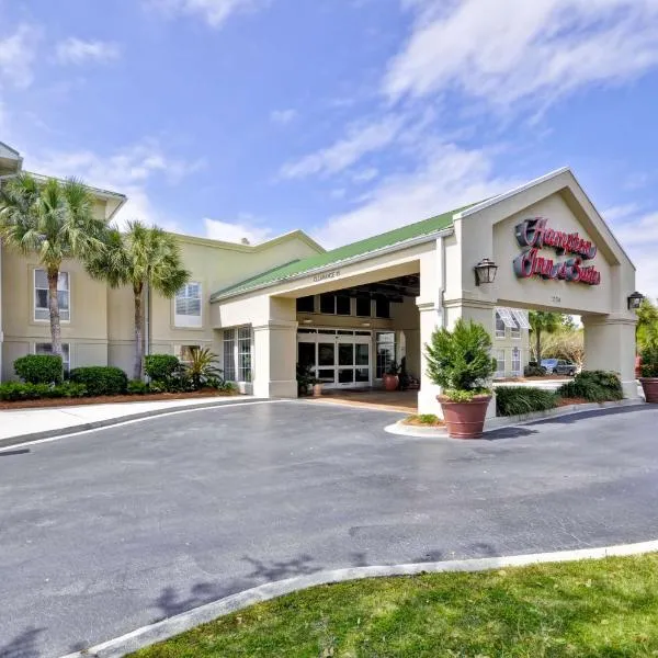 汉普顿酒店及套房查尔斯顿／宜人山－棕榈岛，位于Porcher Bluff的酒店