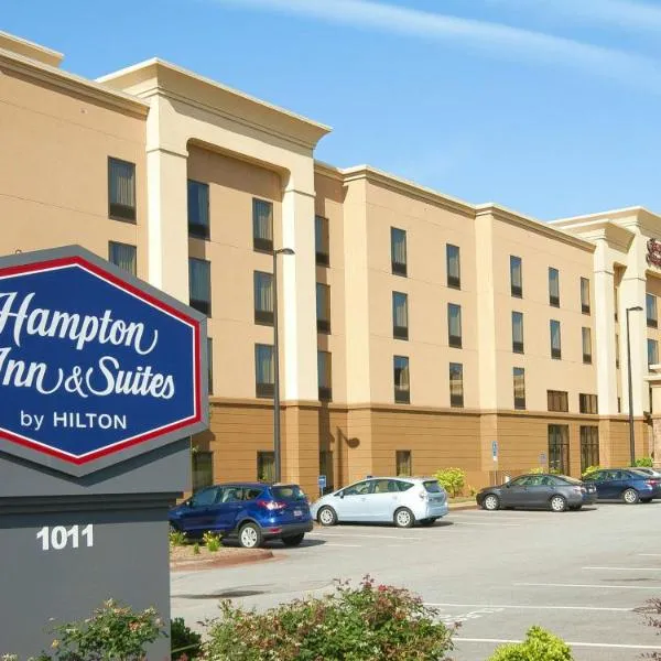 塞内卡-克莱姆森区汉普顿酒店及套房，位于塞尼卡的酒店