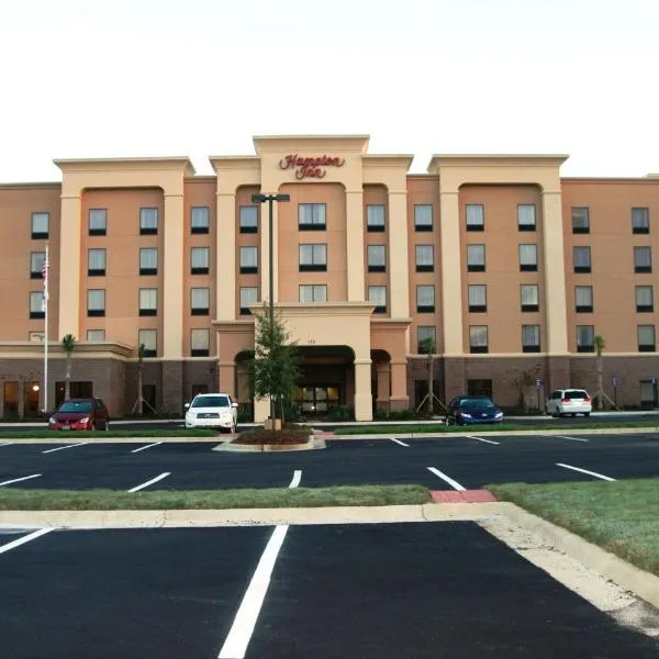 杰克逊/弗洛伍德汉普顿酒店 - 密西西比州机场区，位于Barnes Prairie的酒店
