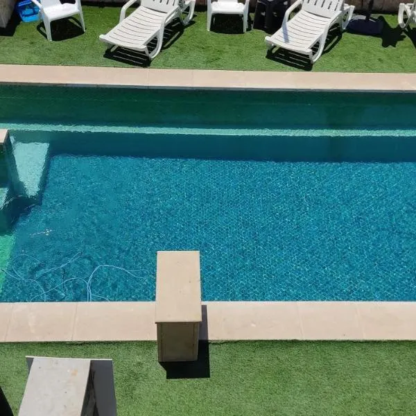 El viso verde luxury suites，位于哈德内斯的酒店