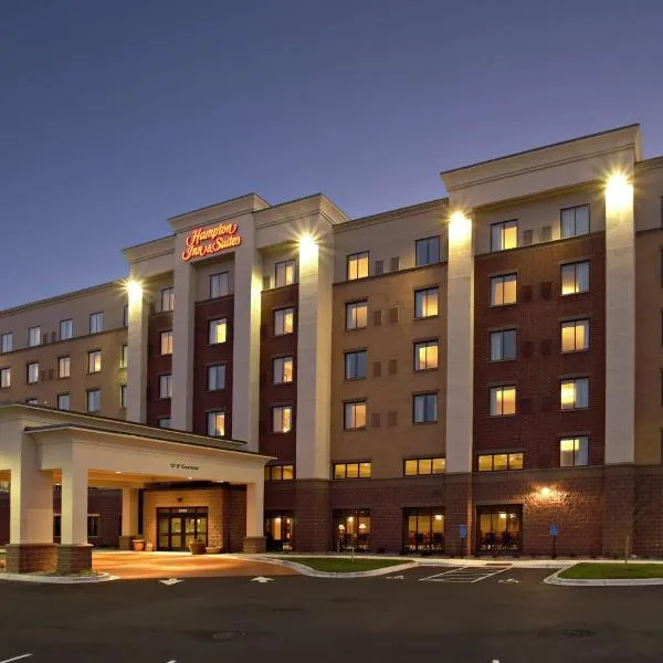 明尼阿波利斯圣保罗机场 - 美国购物中心汉普顿酒店及套房，位于Mendota Heights的酒店
