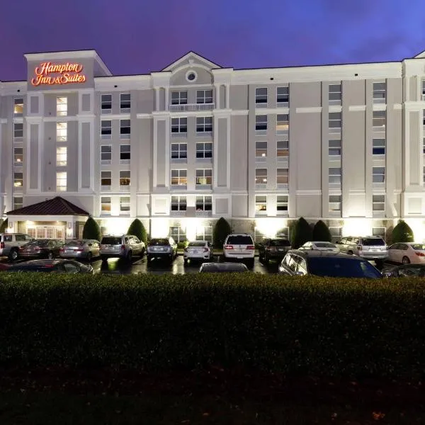 Hampton Inn & Suites Raleigh/Cary I-40 (PNC Arena)，位于罗利的酒店