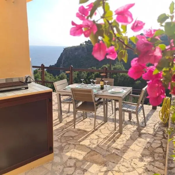 Un Tuffo nel Blu，位于斯佩隆加的酒店